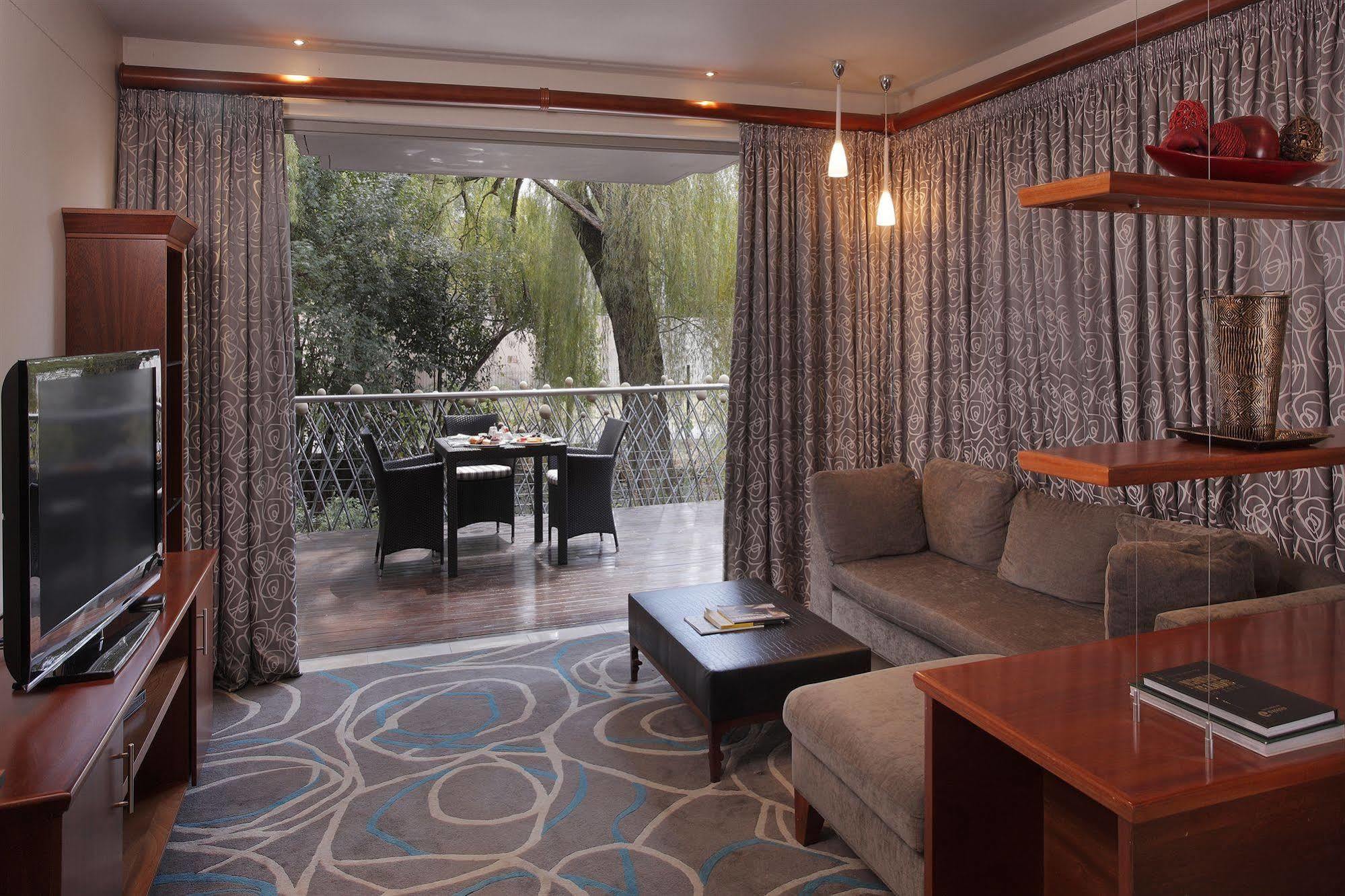 The Capital Moloko Hotel Johannesburg Exterior photo